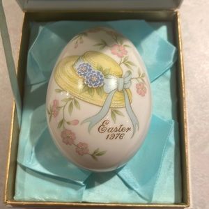Vintage Noritake Easter egg